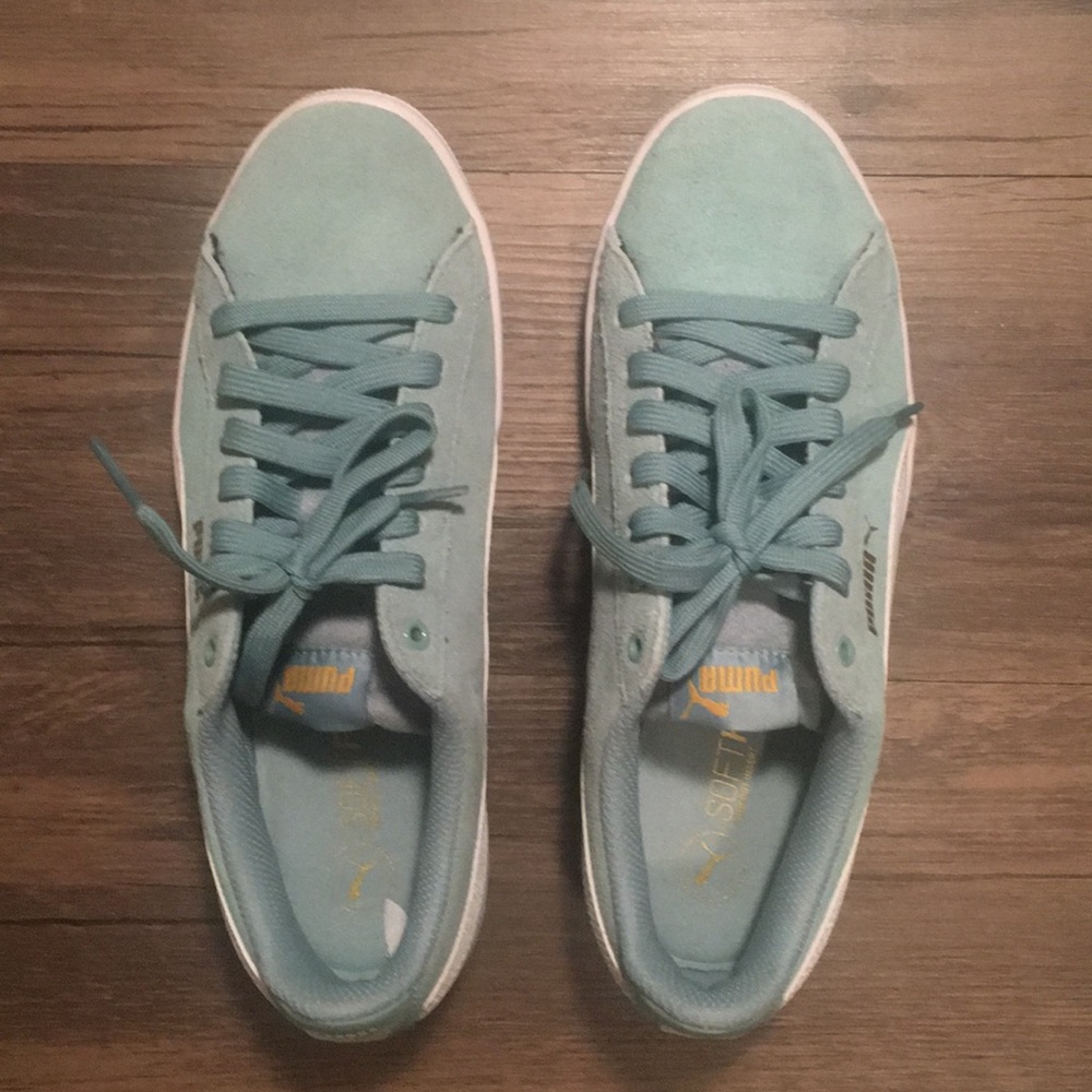 Puma sneakers
